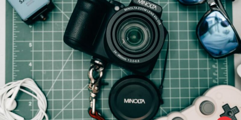 Minolta MN40Z Review: The Anti-Professional Camera